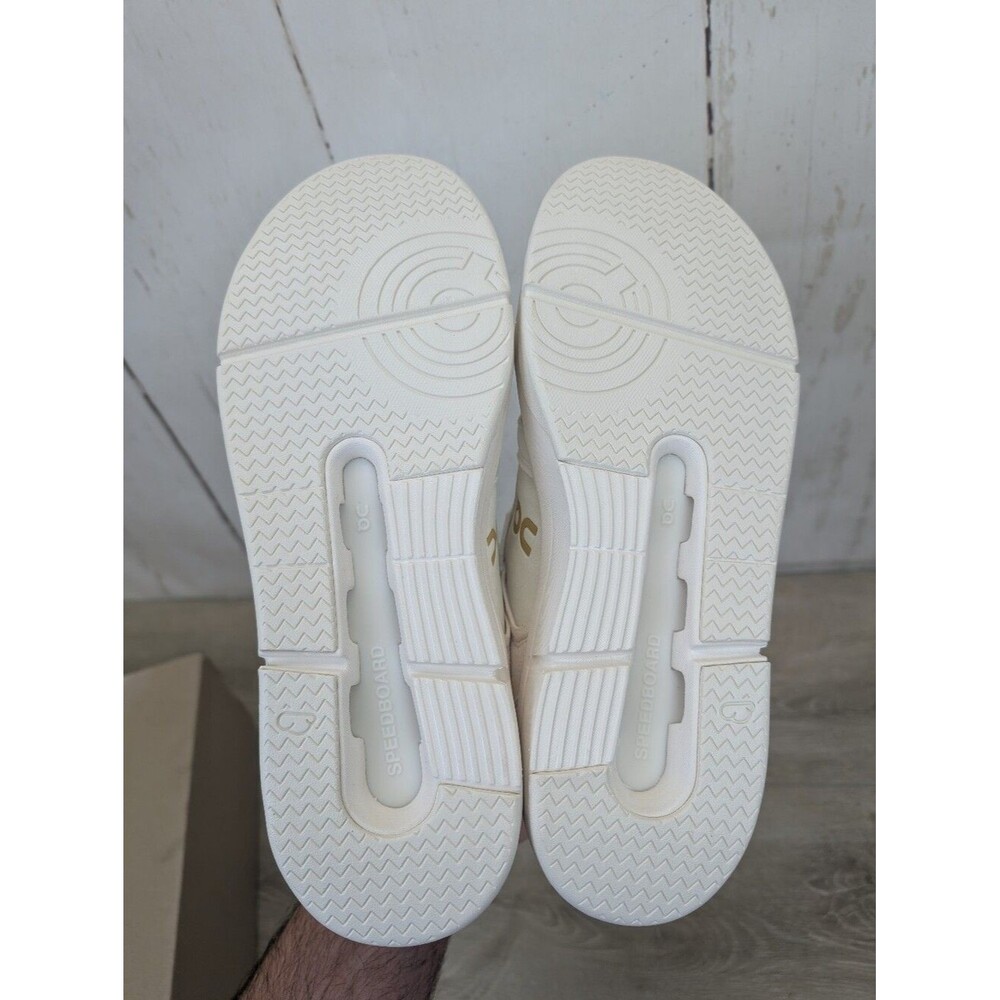 On Running The Roger Clubhouse Cream / Hay Men's Size 10 Brand New* Read* - Picture 4 of 7